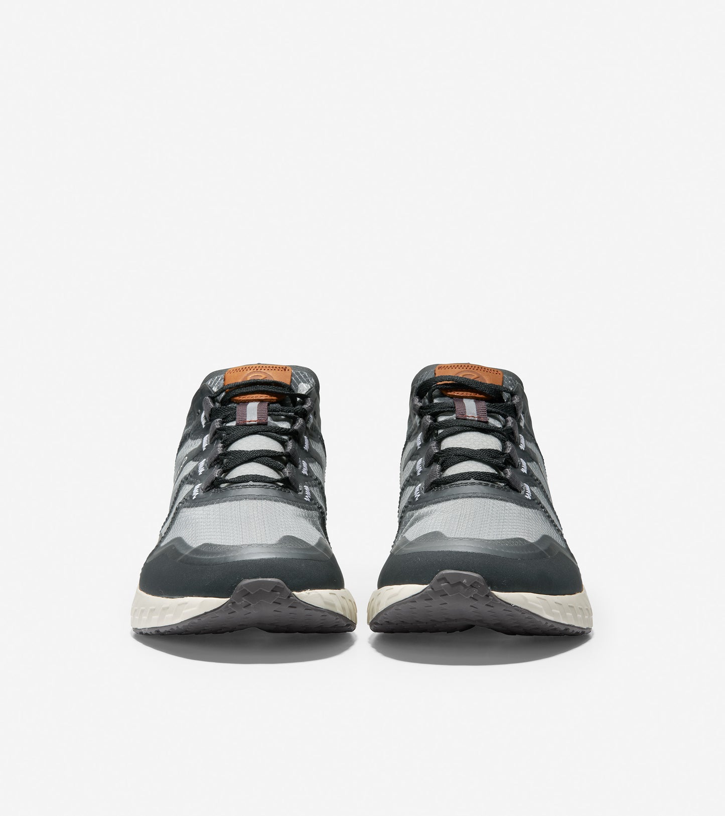 ZERØGRAND Outpace Running Shoe